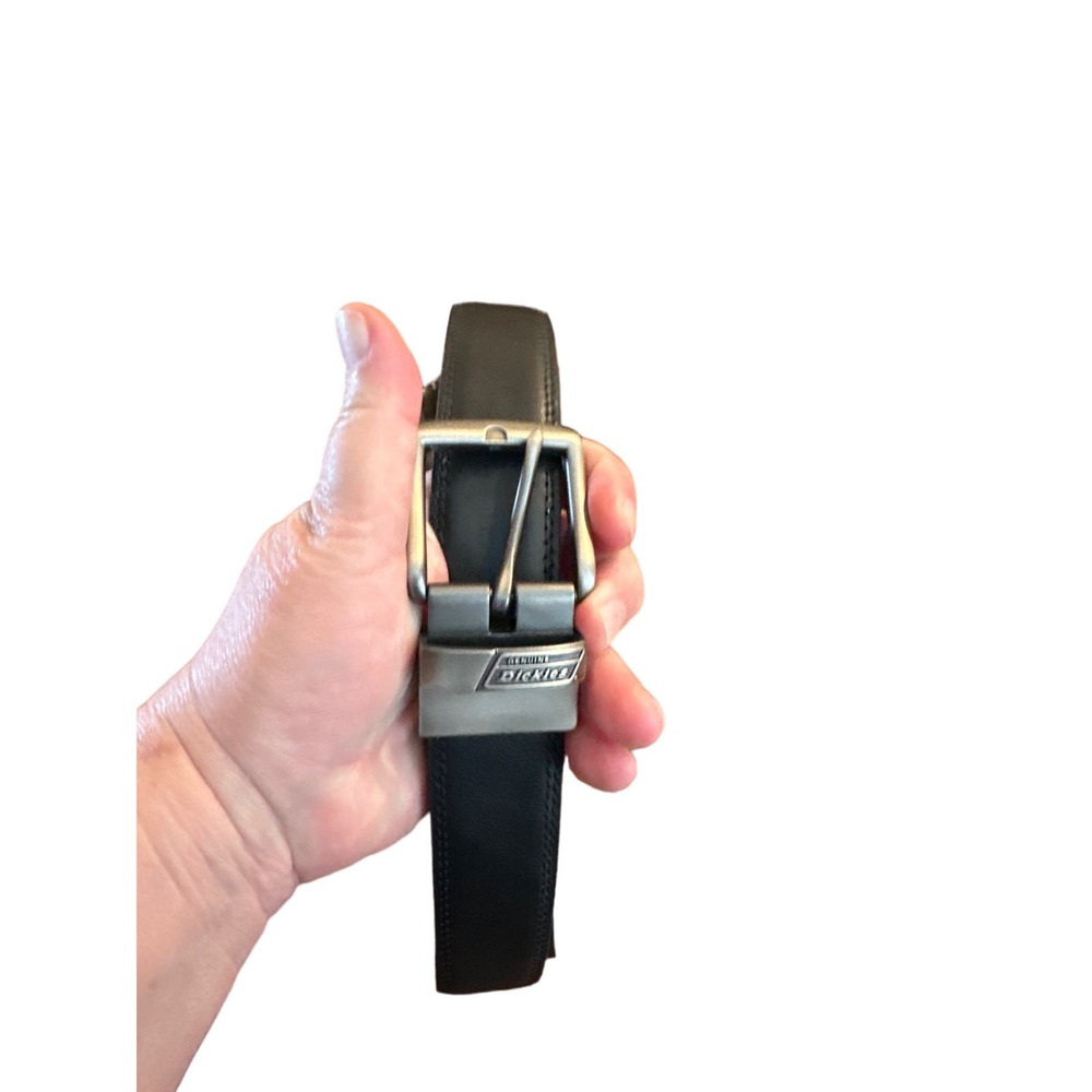 Unisex Dickies Genuine Leather Black Belt. Size 36”
